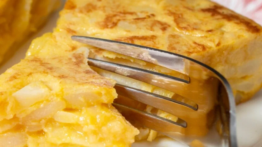 tortilla de patatas - pinchos de barra en Bar La Orbada